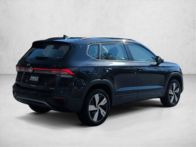 Used 2025 Volkswagen Taos S AWD/4WD image 5
