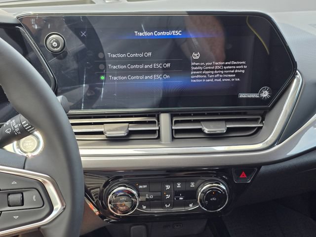 New 2026 Chevrolet Trax ACTIV FWD image 25