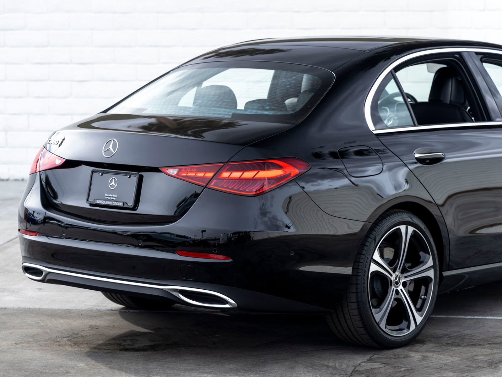 Used 2025 Mercedes-Benz C 300 Sedan image 11