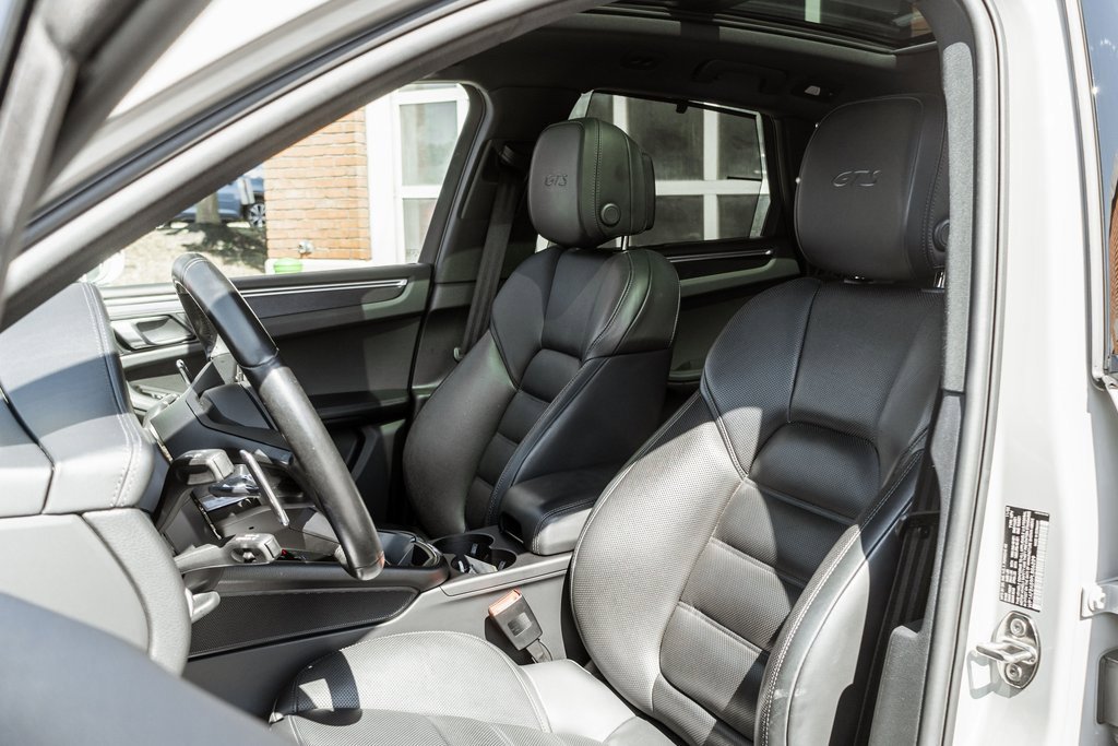 Used 2023 Porsche Macan GTS w/ Premium Package Plus image 7