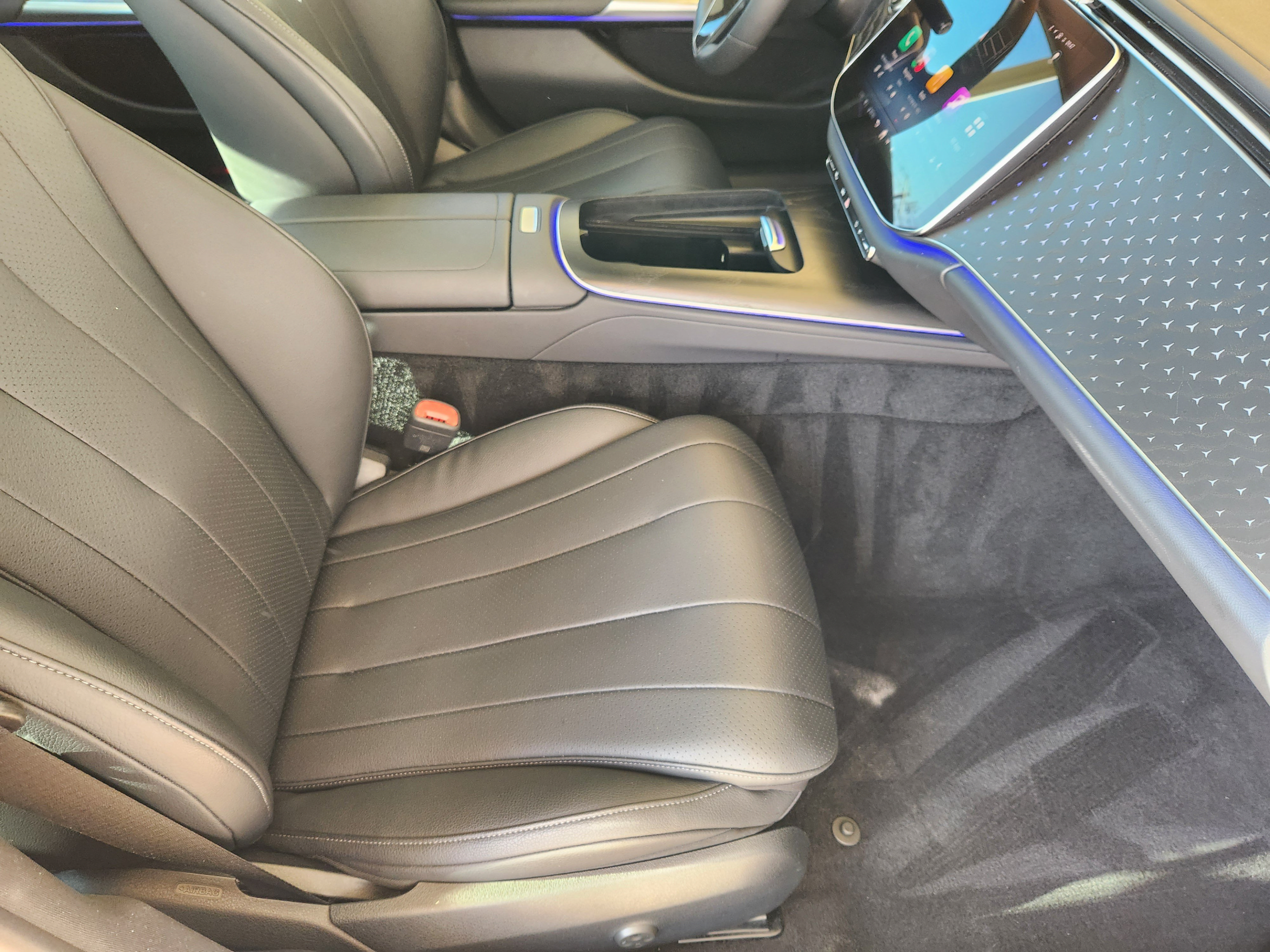 Certified 2024 Mercedes-Benz E 350 4MATIC Sedan image 11