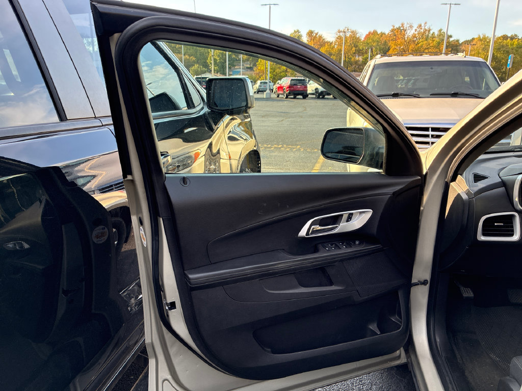 Used 2015 Chevrolet Equinox LS FWD image 7
