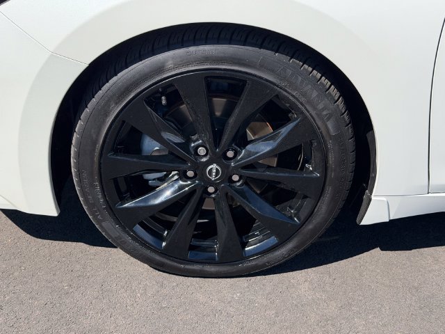 Certified 2023 Nissan Maxima SR w/ Sport Mat Group FWD image 29