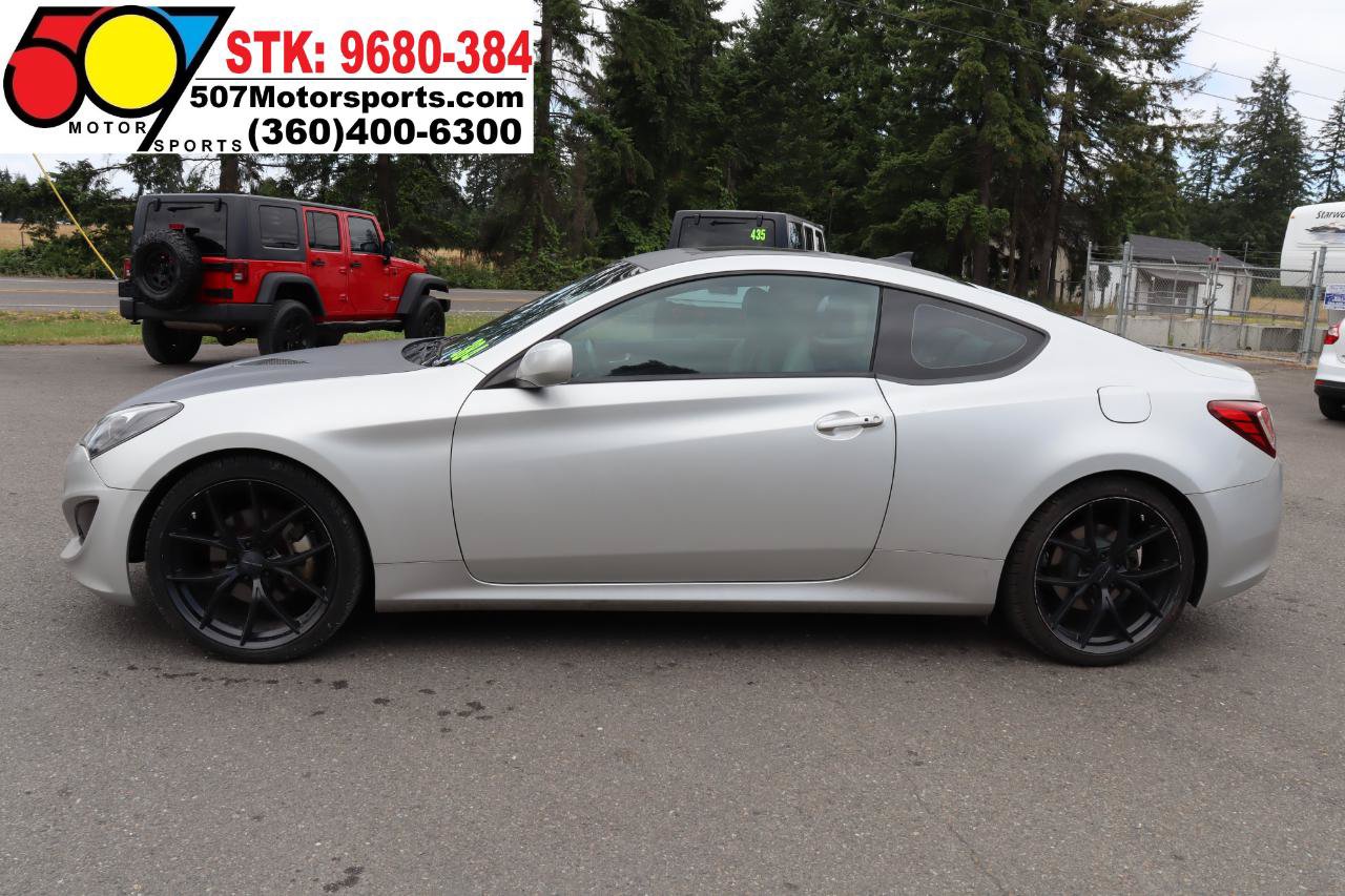 Used 2013 Hyundai Genesis 2.0T RWD image 5