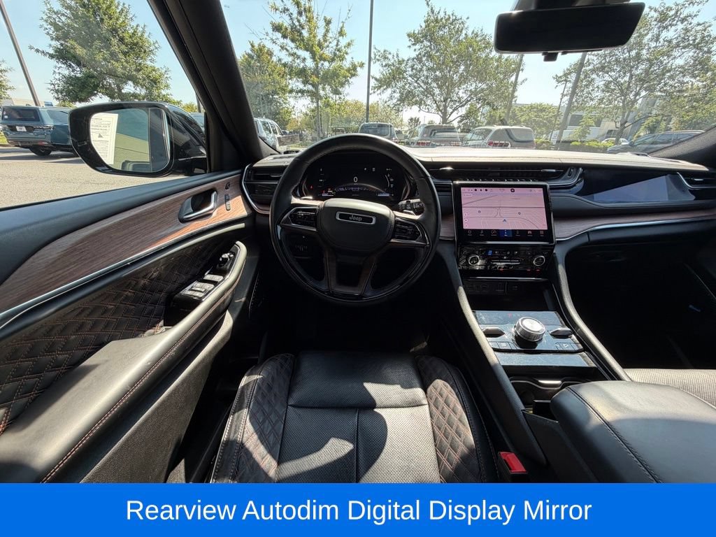 Used 2023 Jeep Grand Cherokee Summit w/ Advanced Protech Group IV AWD/4WD image 19
