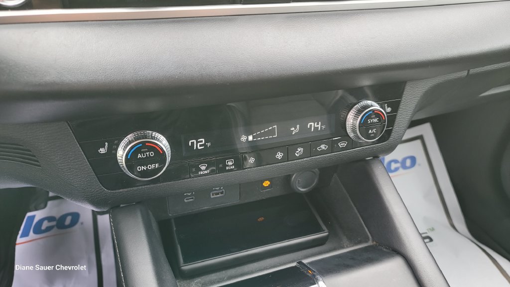Used 2024 Mitsubishi Outlander AWD image 22