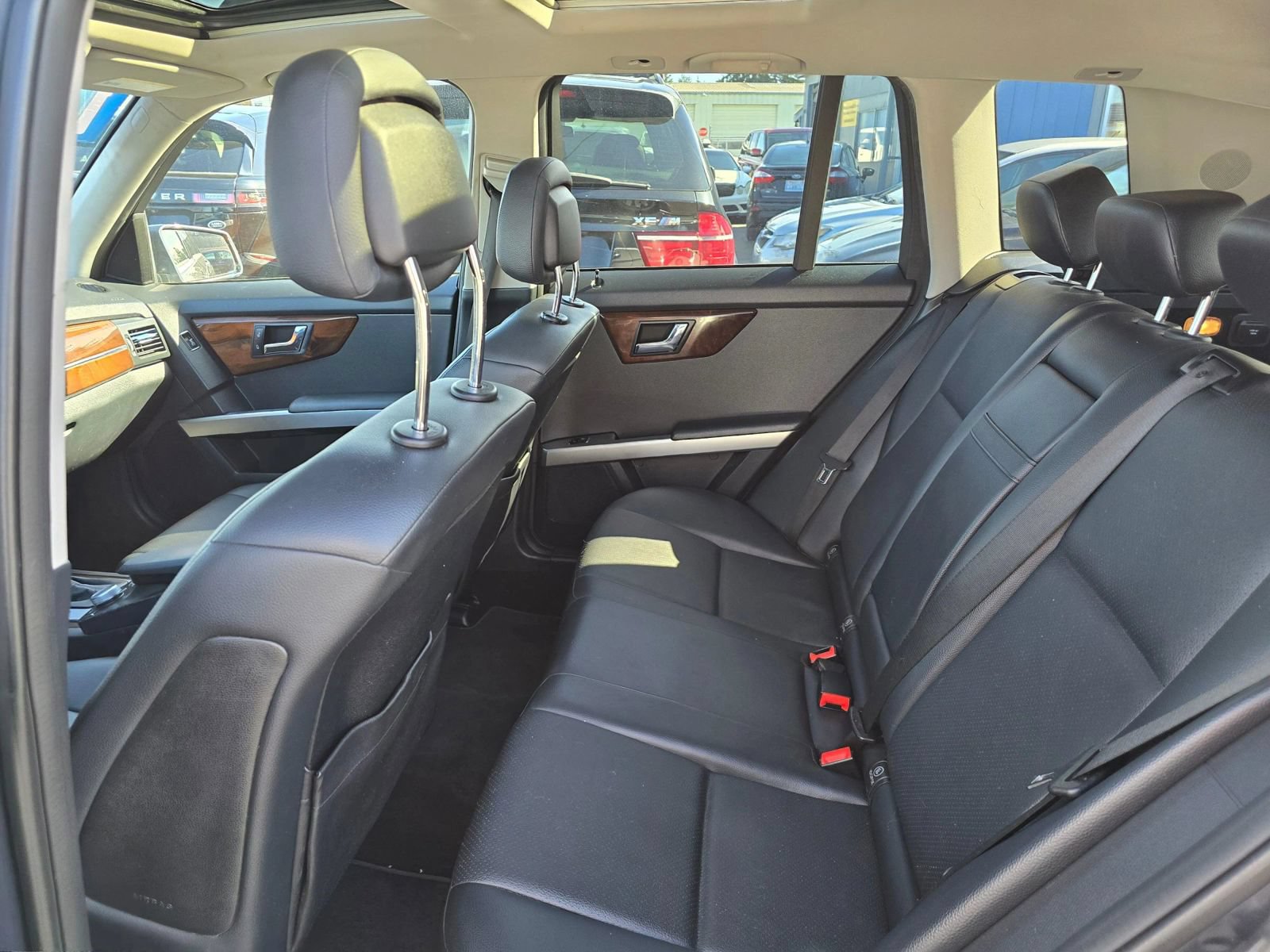 Used 2011 Mercedes-Benz GLK 350 4MATIC image 17