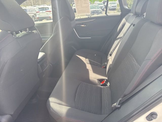 Used 2023 Toyota RAV4 SE w/ Weather & Moonroof Package image 27
