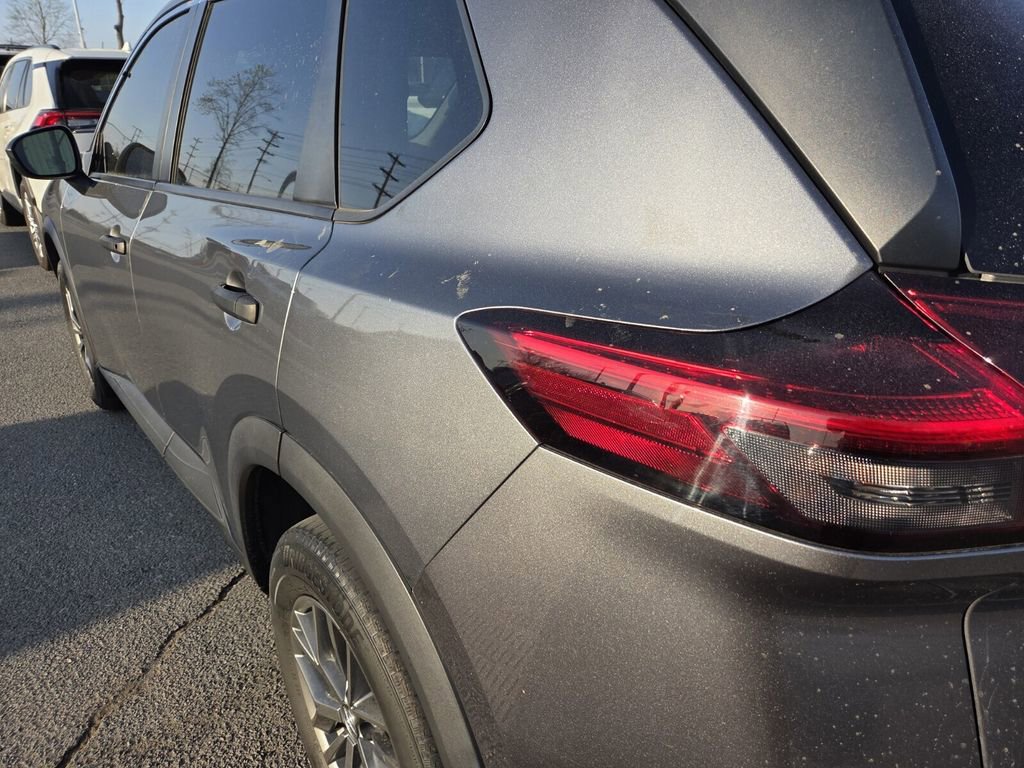 Used 2021 Nissan Rogue S image 6