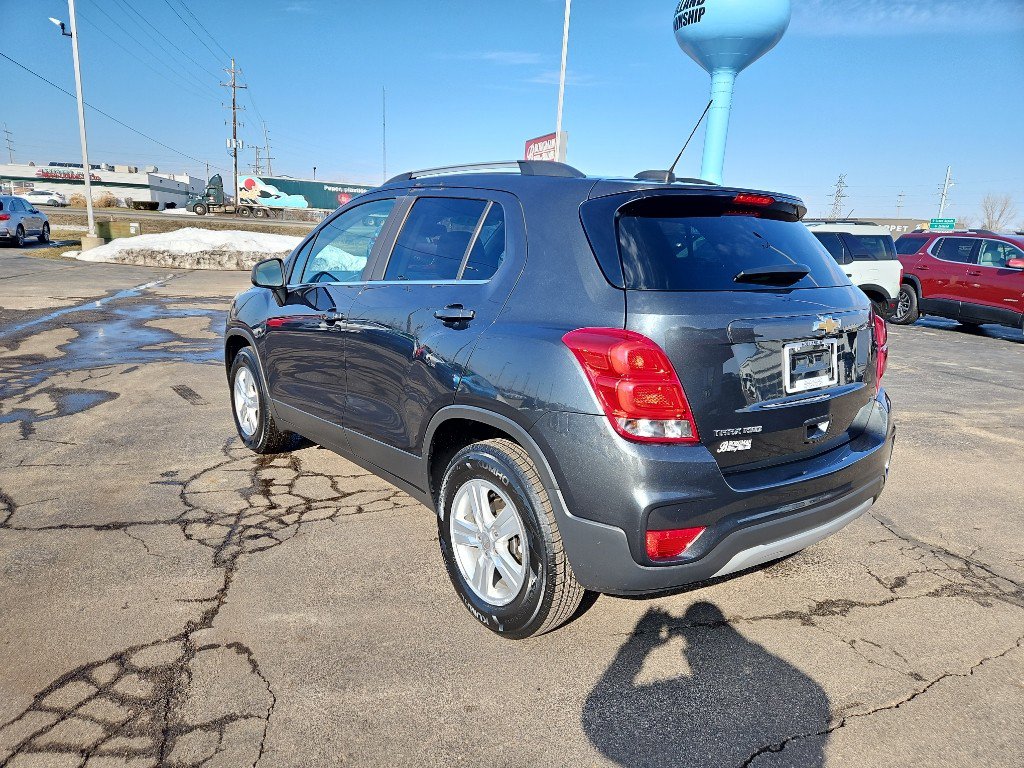 Used 2018 Chevrolet Trax LT image 2