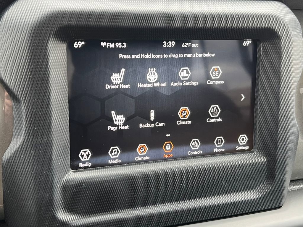 Used 2018 Jeep Wrangler Unlimited Sahara image 21