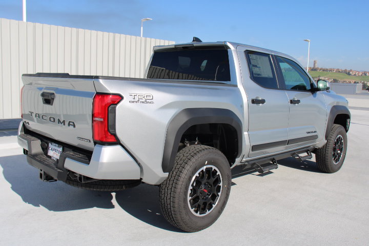 New 2025 Toyota Tacoma TRD Off-Road image 4