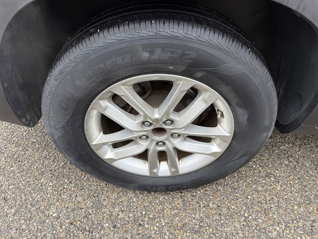 Used 2015 Kia Sorento LX image 8