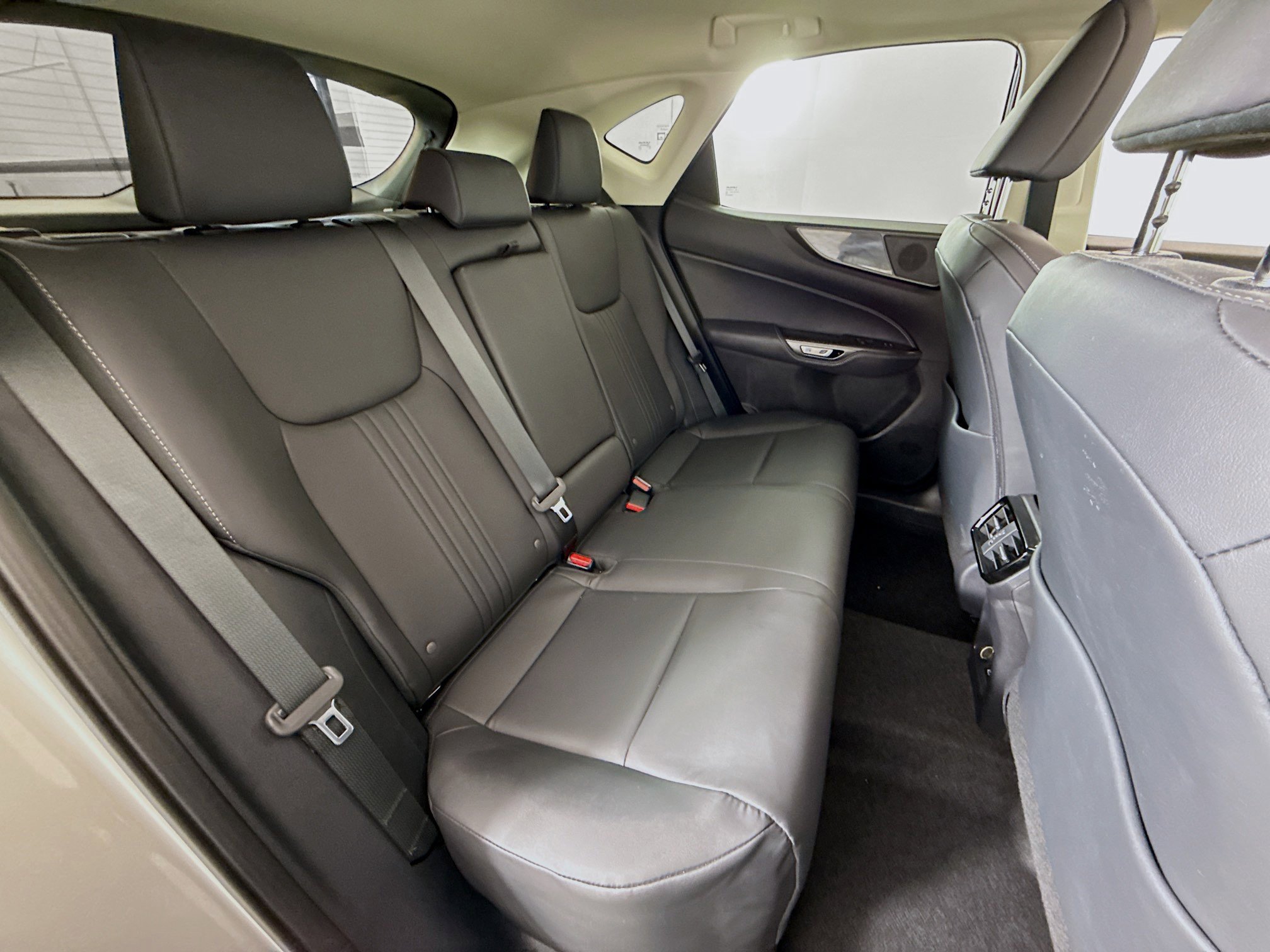 Used 2024 Lexus NX 350 AWD image 25