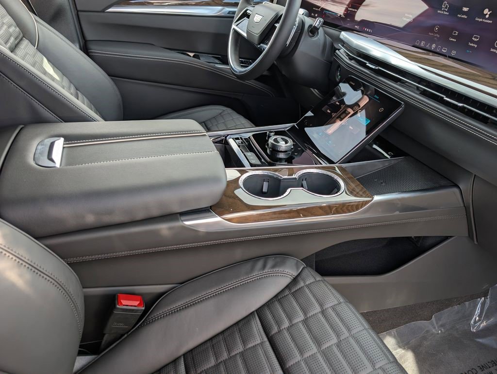 Certified 2026 Cadillac Escalade ESV Platinum Sport AWD/4WD image 19