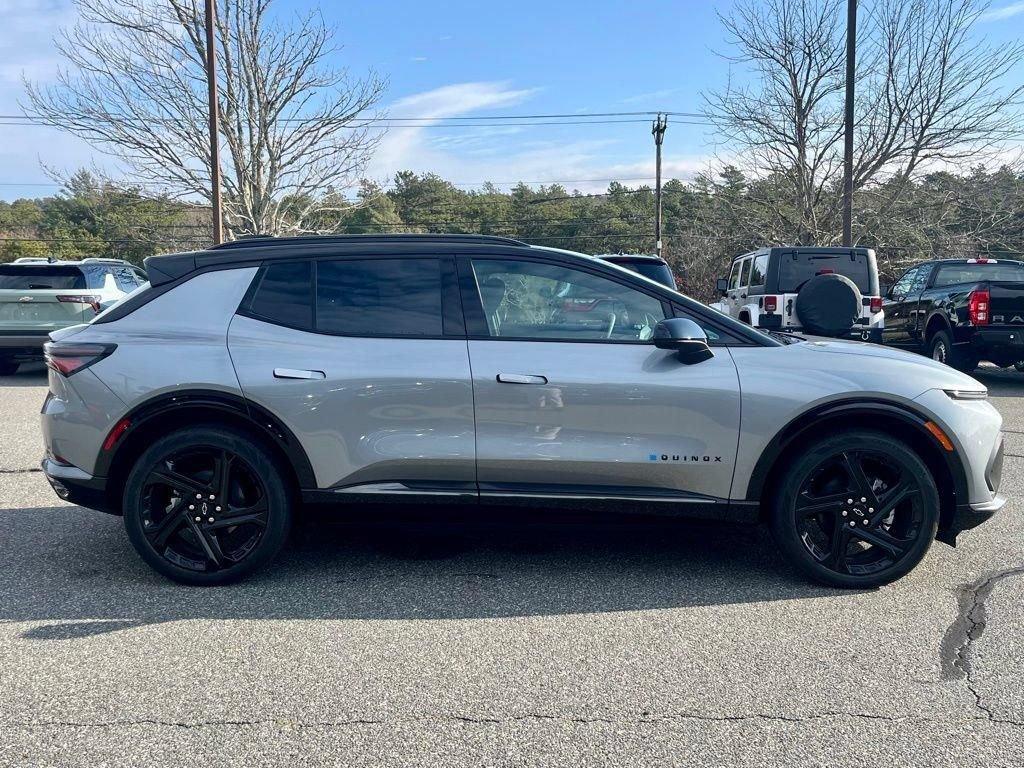 New 2026 Chevrolet Equinox EV RS w/ LPO, All-Weather Mat Package FWD image 7