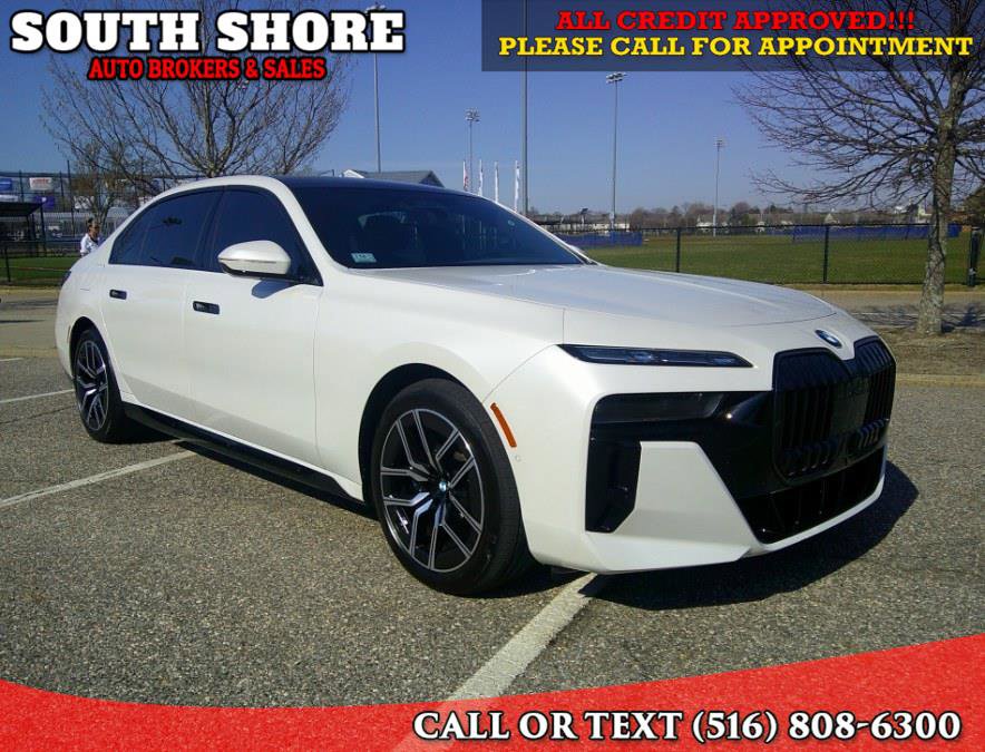 Used 2025 BMW 760i xDrive w/ Executive Package AWD/4WD image 1