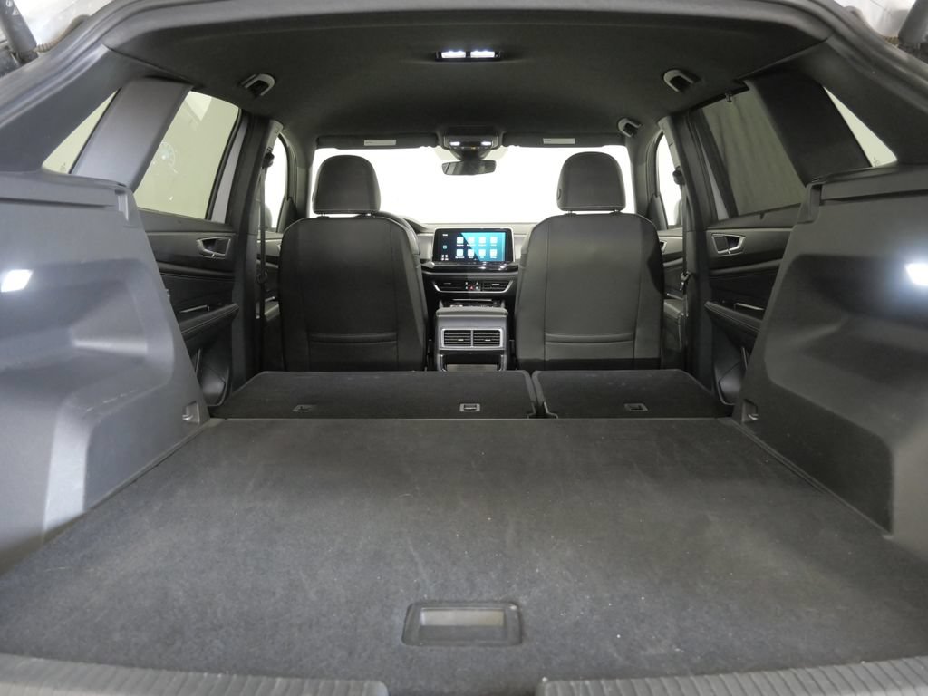 Used 2025 Volkswagen Atlas Cross Sport SE AWD/4WD image 25