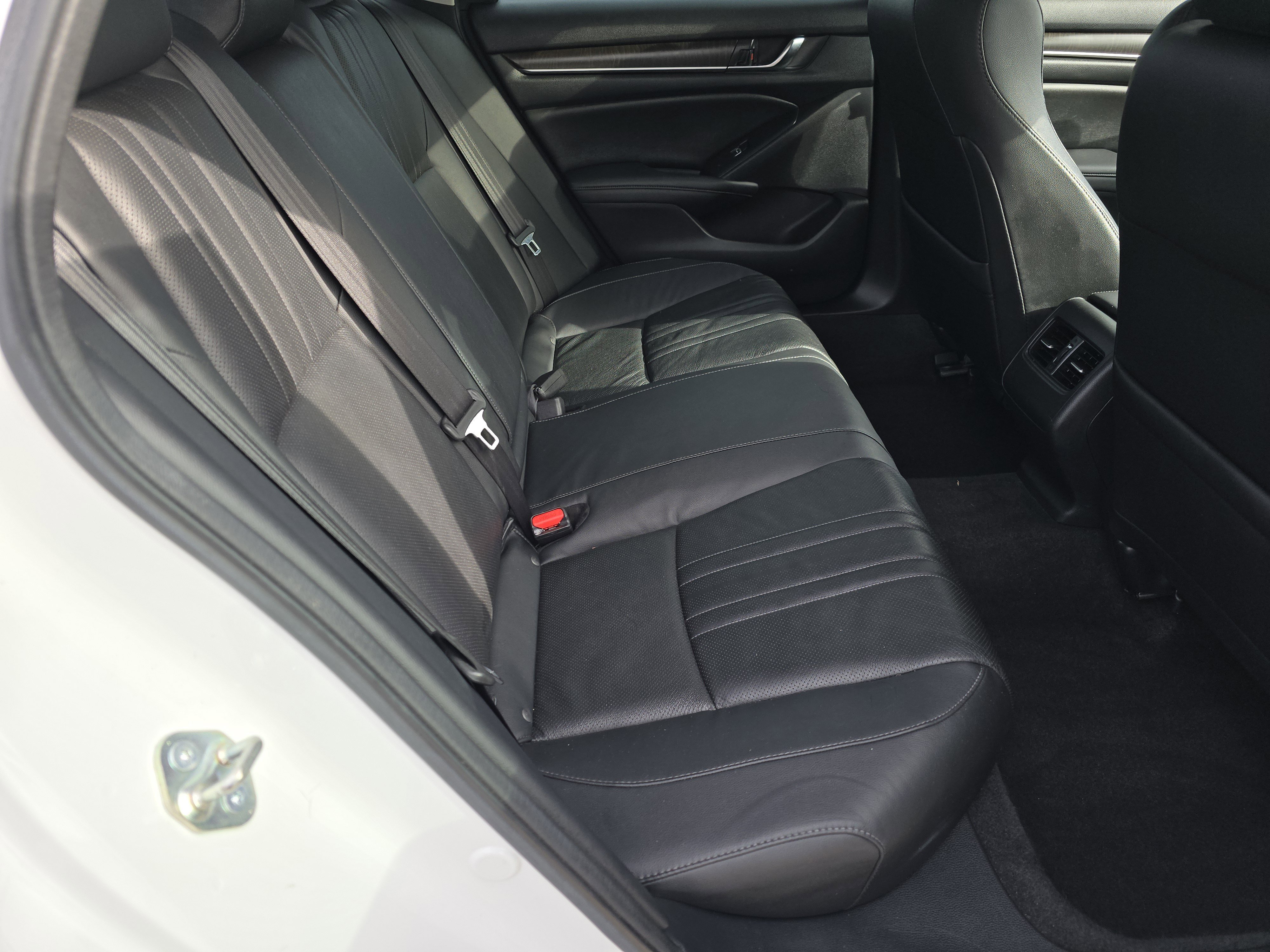 Used 2020 Honda Accord EX-L image 18