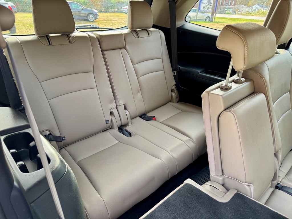 Used 2016 Honda Pilot EX-L image 11