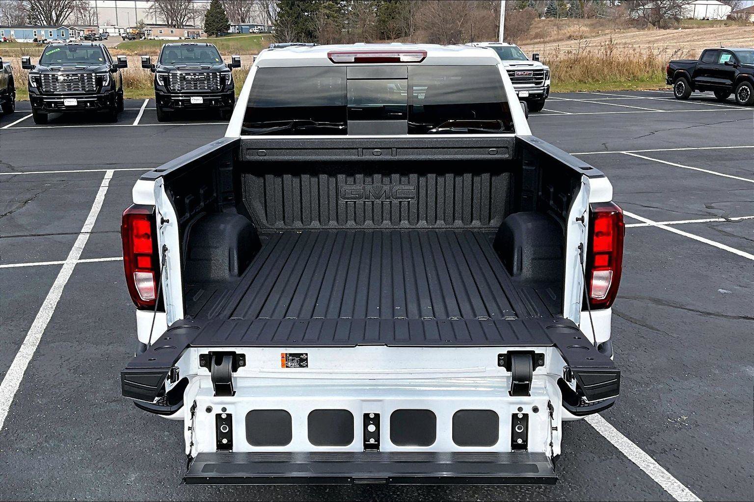 New 2026 GMC Sierra 1500 Elevation w/ Elevation Premium Package AWD/4WD image 14