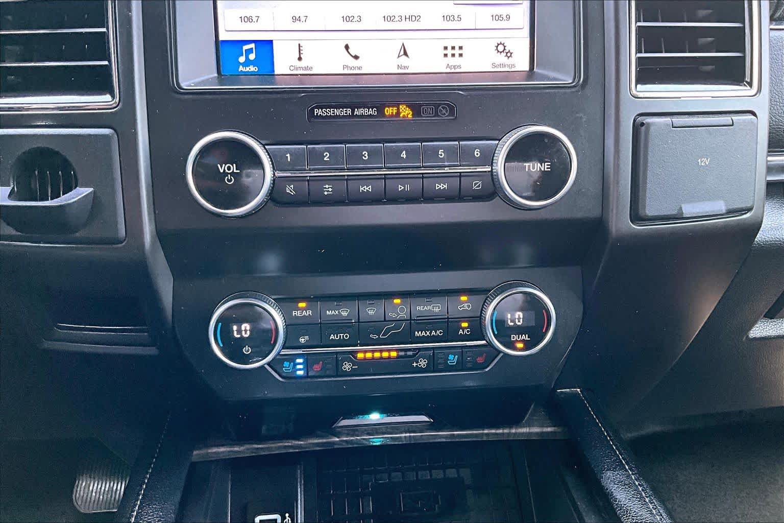 Used 2019 Ford Expedition Limited w/ Equipment Group 301A RWD image 33