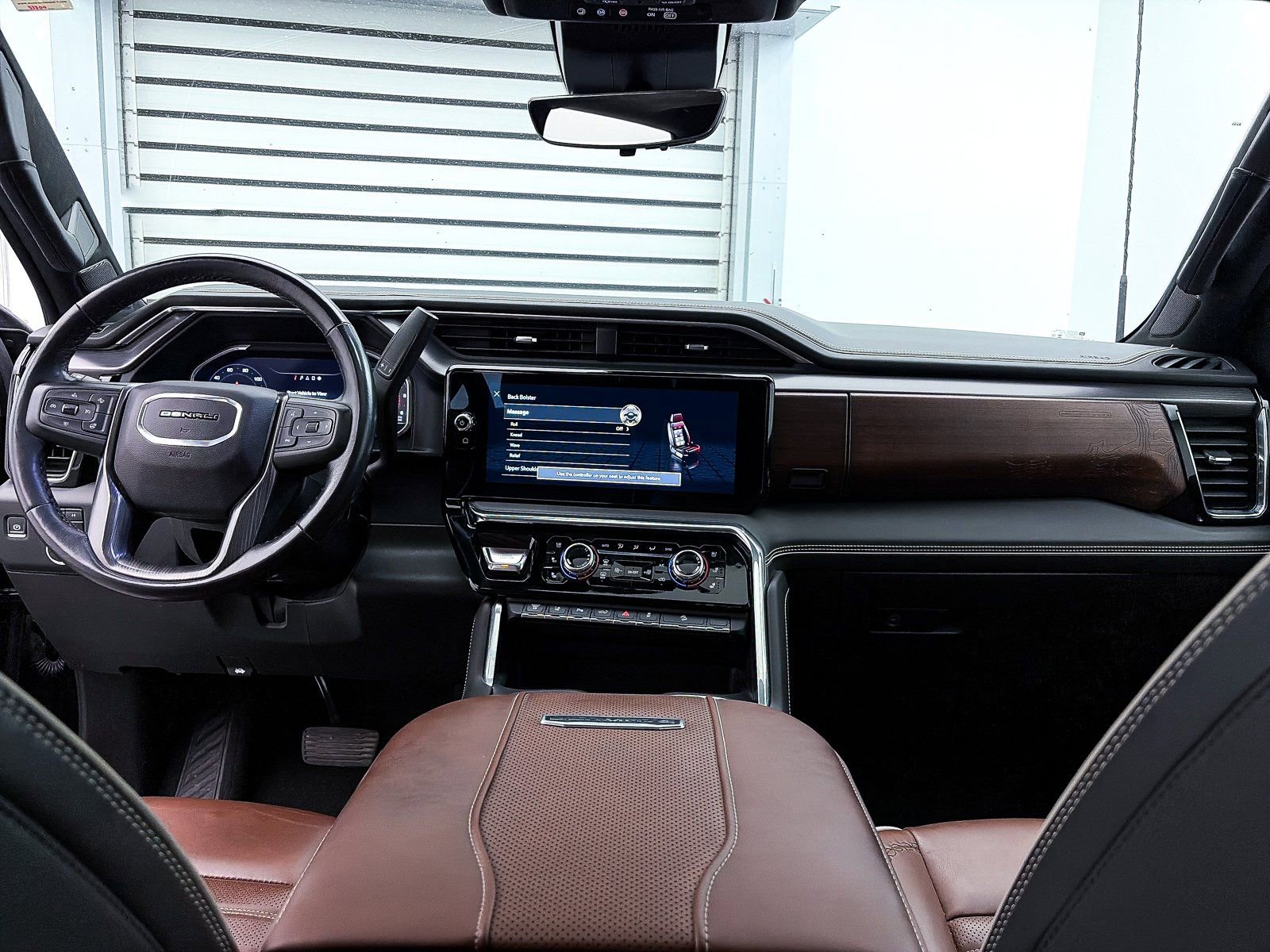 Used 2024 GMC Sierra 2500 Denali Ultimate image 32