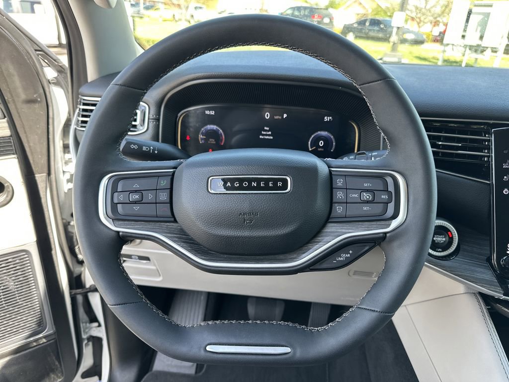 Certified 2024 Jeep Wagoneer Series II RWD image 12
