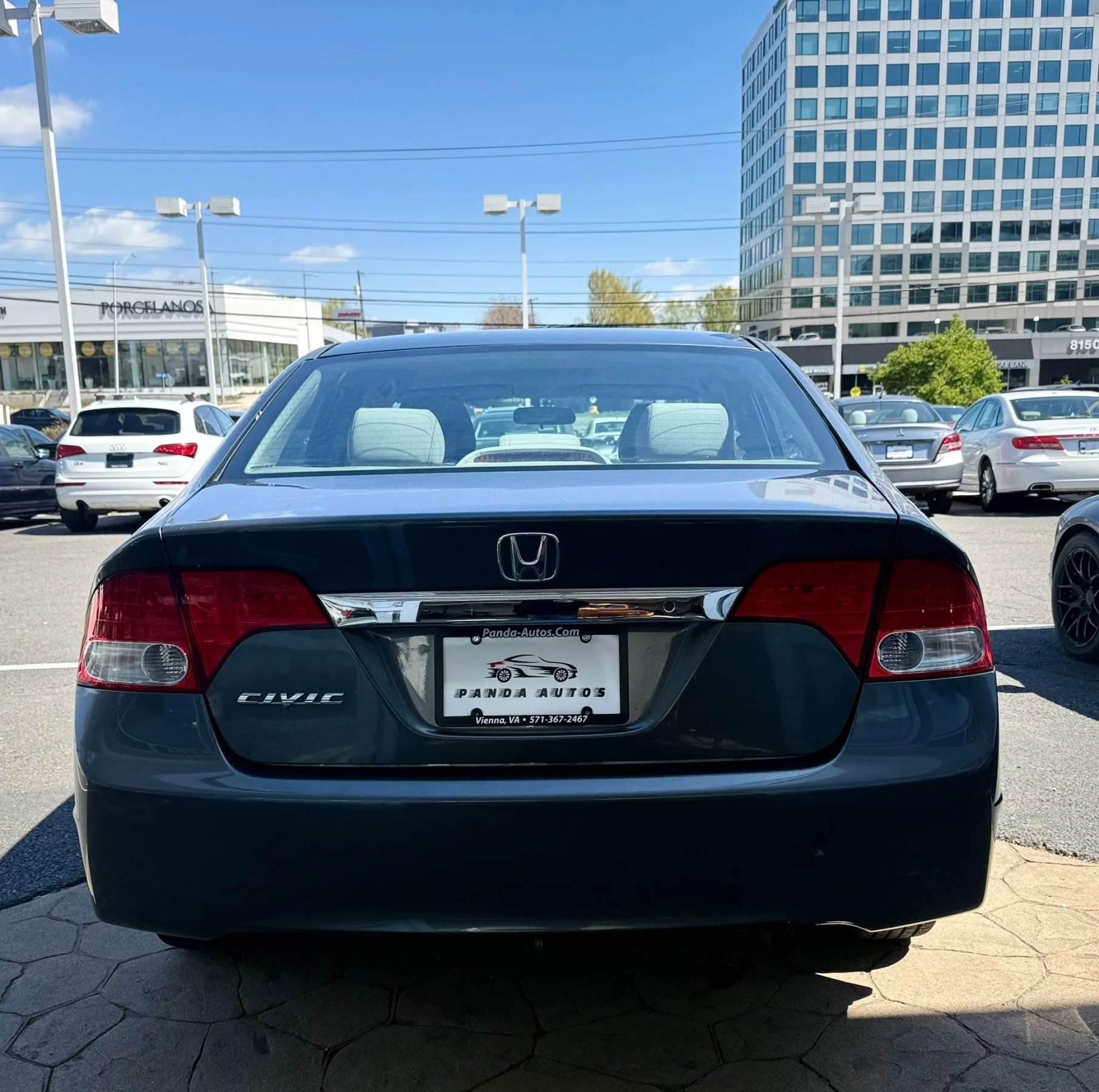 Used 2010 Honda Civic DX-VP image 6