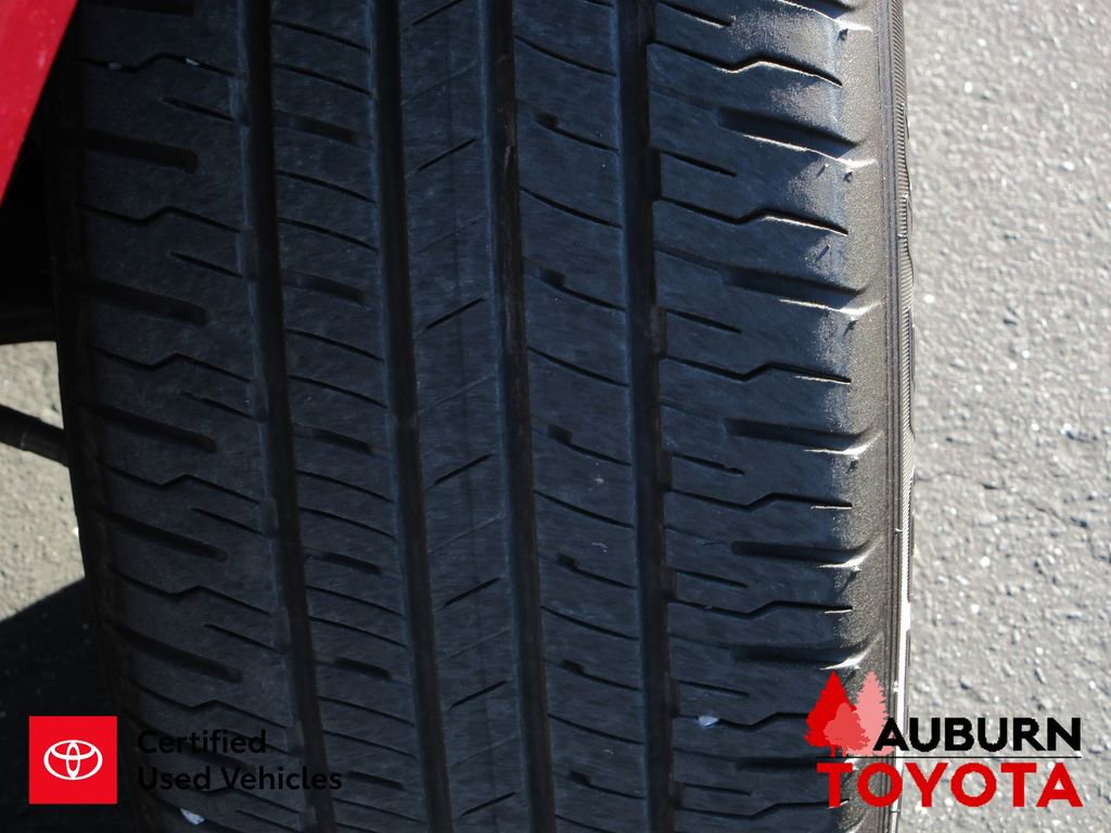 Certified 2024 Toyota Venza LE image 4