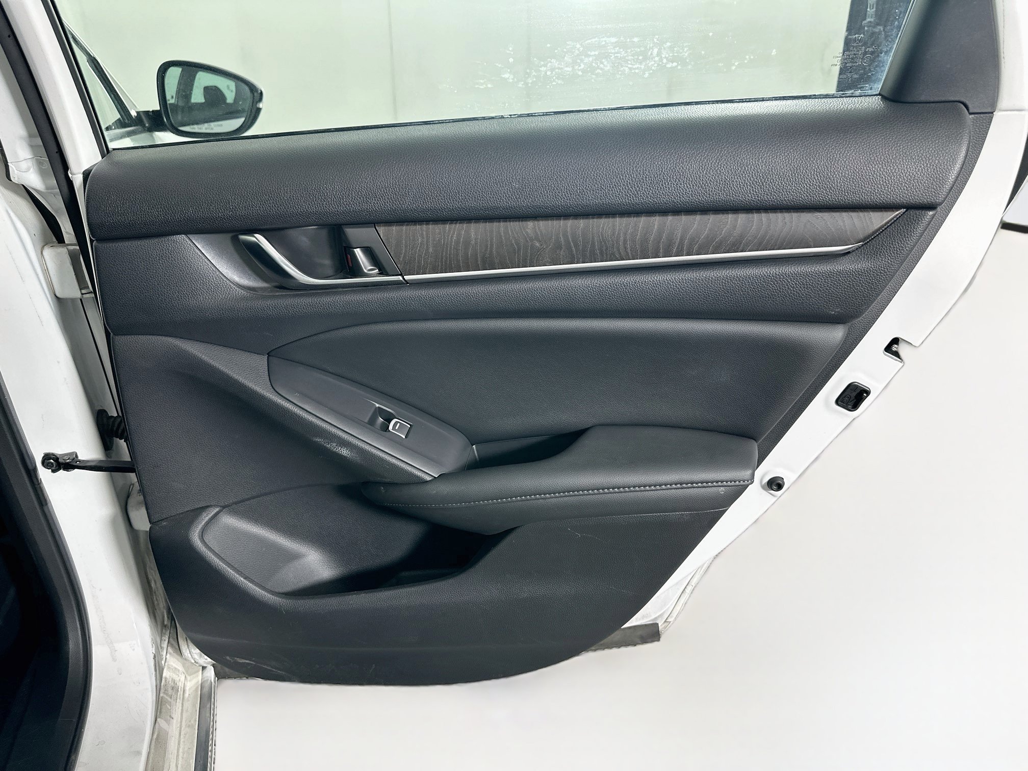 Used 2021 Honda Accord EX-L image 29