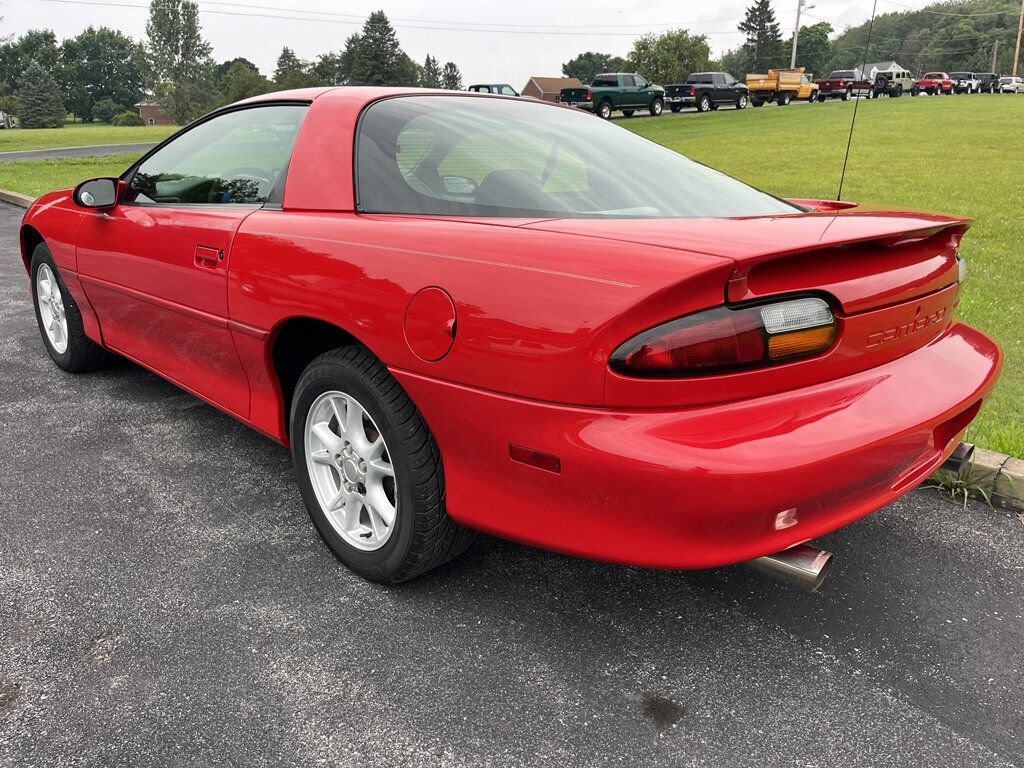 Used 2000 Chevrolet Camaro LT RWD image 6