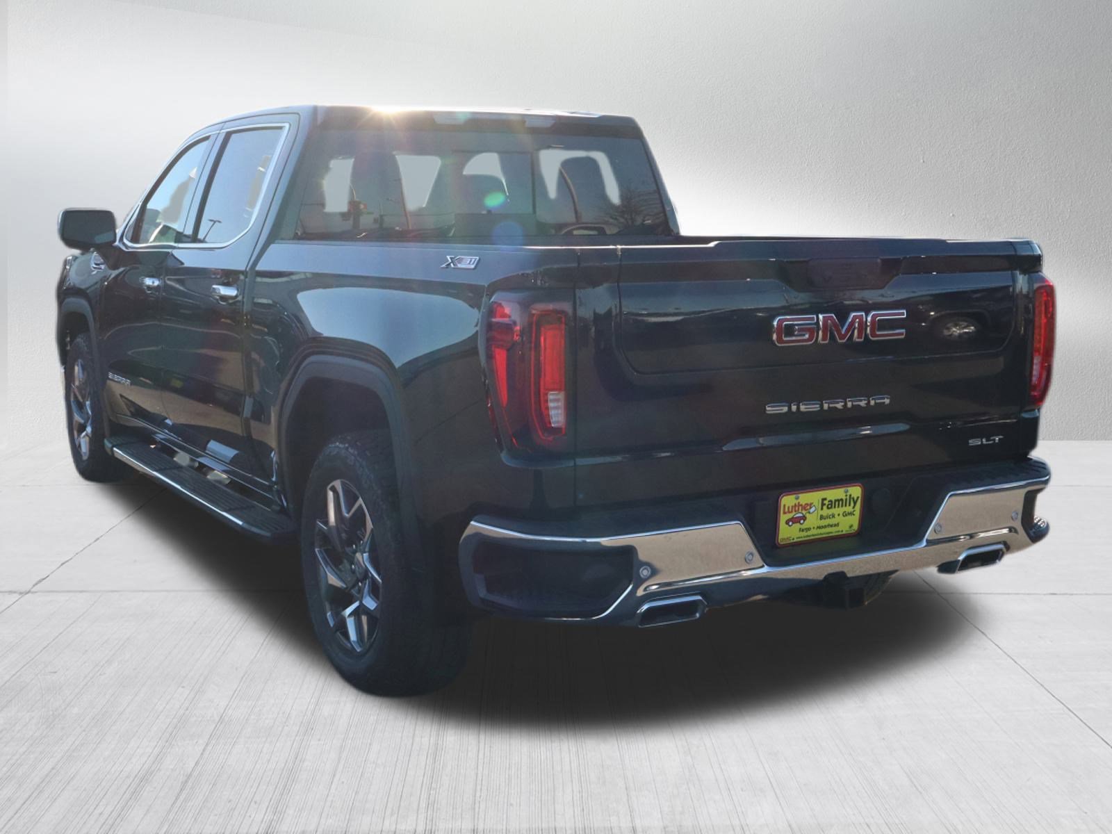 New 2026 GMC Sierra 1500 SLT w/ SLT Premium Plus Package image 5