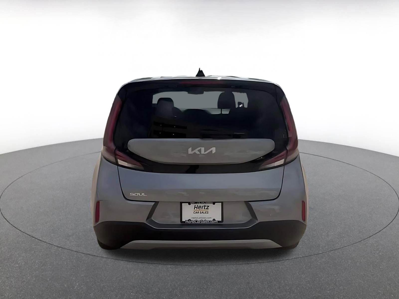 Used 2025 Kia Soul LX w/ LX Technology Package FWD image 12