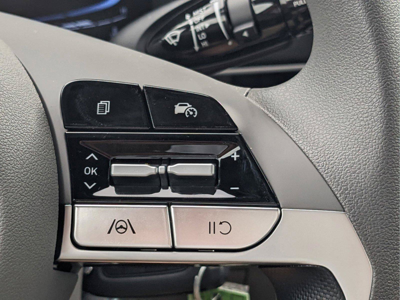 New 2026 Hyundai Elantra SE FWD image 25
