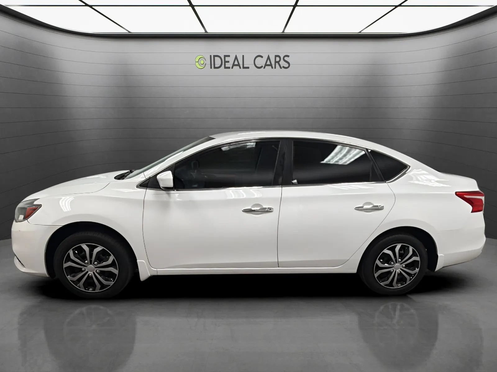 Used 2017 Nissan Sentra S FWD image 2