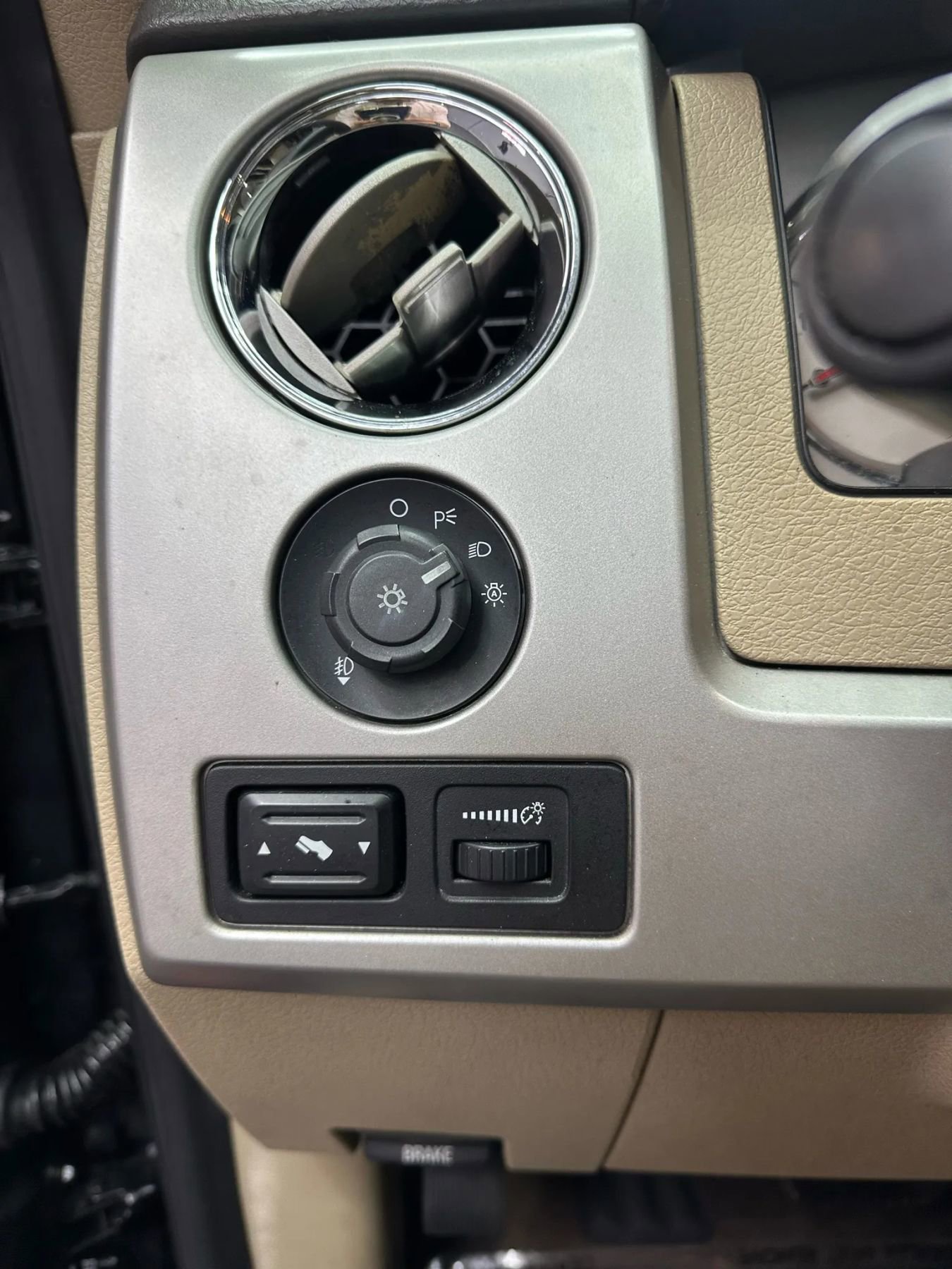 Used 2009 Ford F150 Lariat image 14