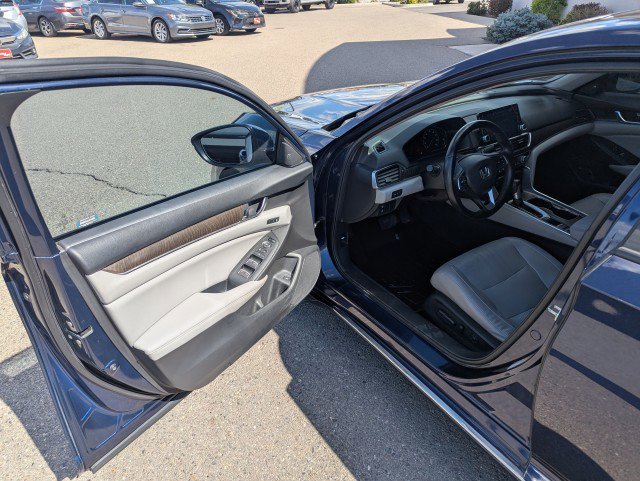 Used 2018 Honda Accord EX-L image 8