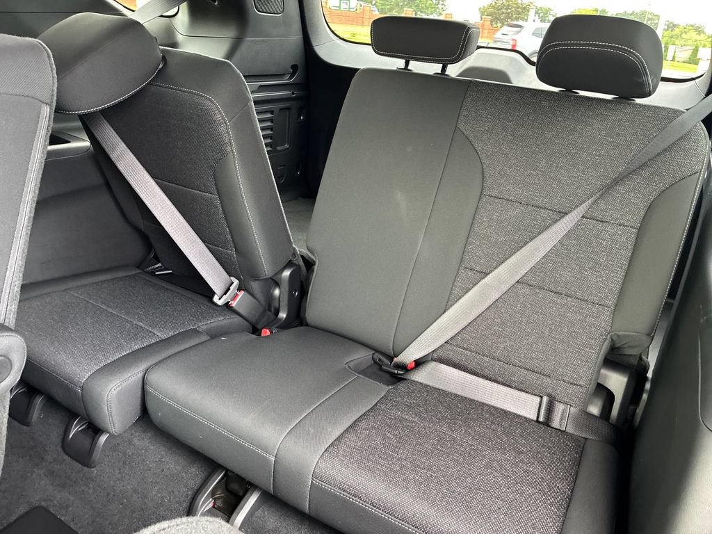 Used 2025 Chevrolet Traverse LT w/ LPO, Floor Liner Package AWD/4WD image 18