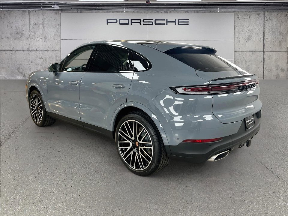 New 2026 Porsche Cayenne Coupe AWD/4WD image 3