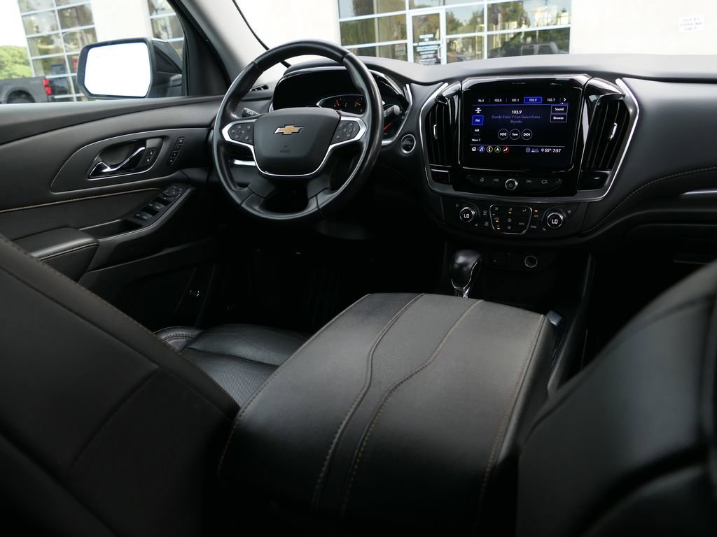 Used 2021 Chevrolet Traverse Premier w/ Redline Edition image 26