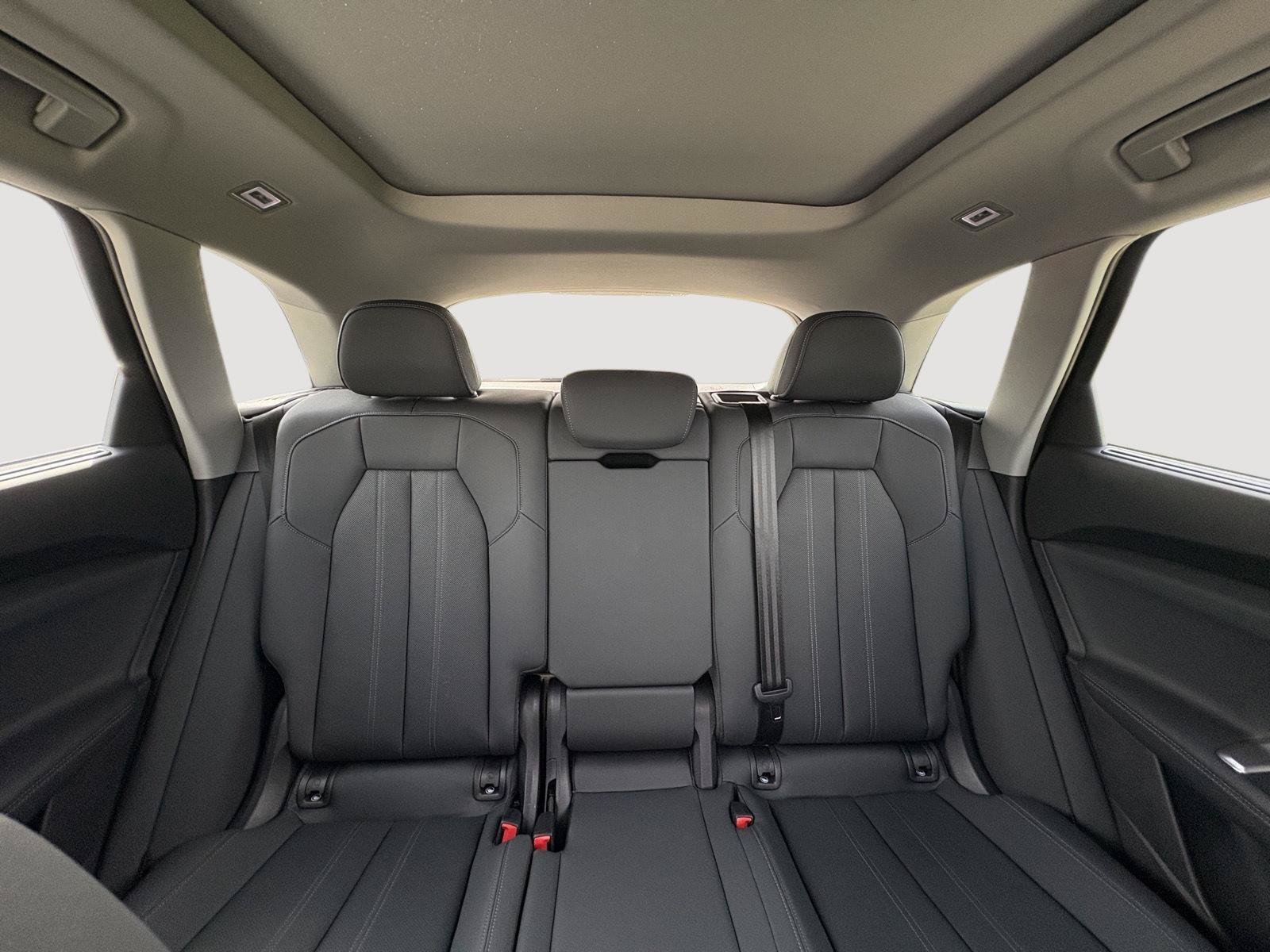 Used 2025 Audi Q5 Premium Plus w/ Premium Plus AWD/4WD image 20