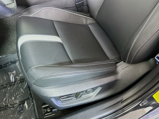 Used 2025 Toyota Camry SE image 21