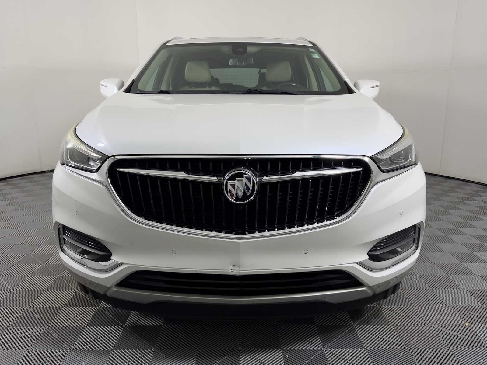 Used 2018 Buick Enclave Premium w/ Trailering Package FWD image 2