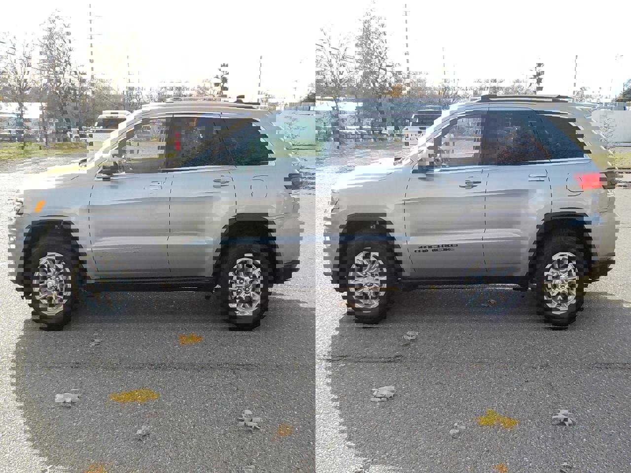 Used 2020 Jeep Grand Cherokee Laredo image 8