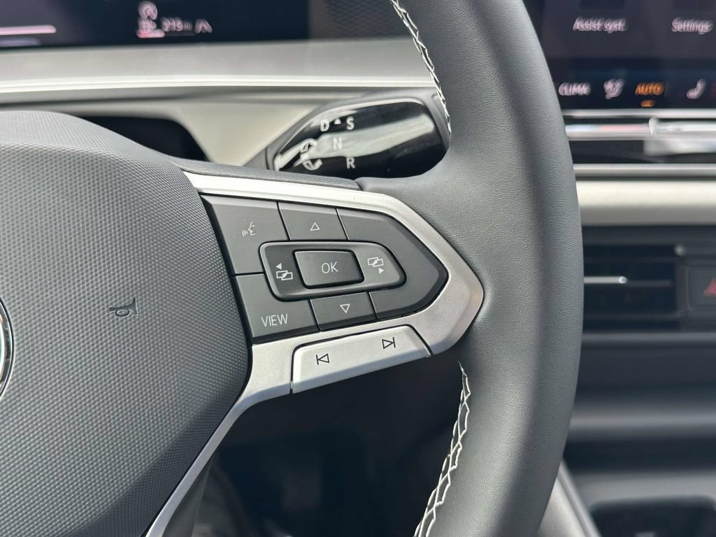 New 2026 Volkswagen Tiguan SE AWD/4WD image 16