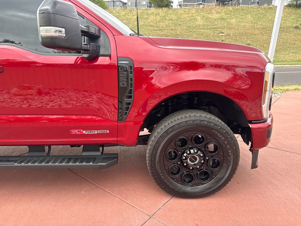 Certified 2026 Ford F250 Lariat w/ Black Appearance Package image 31