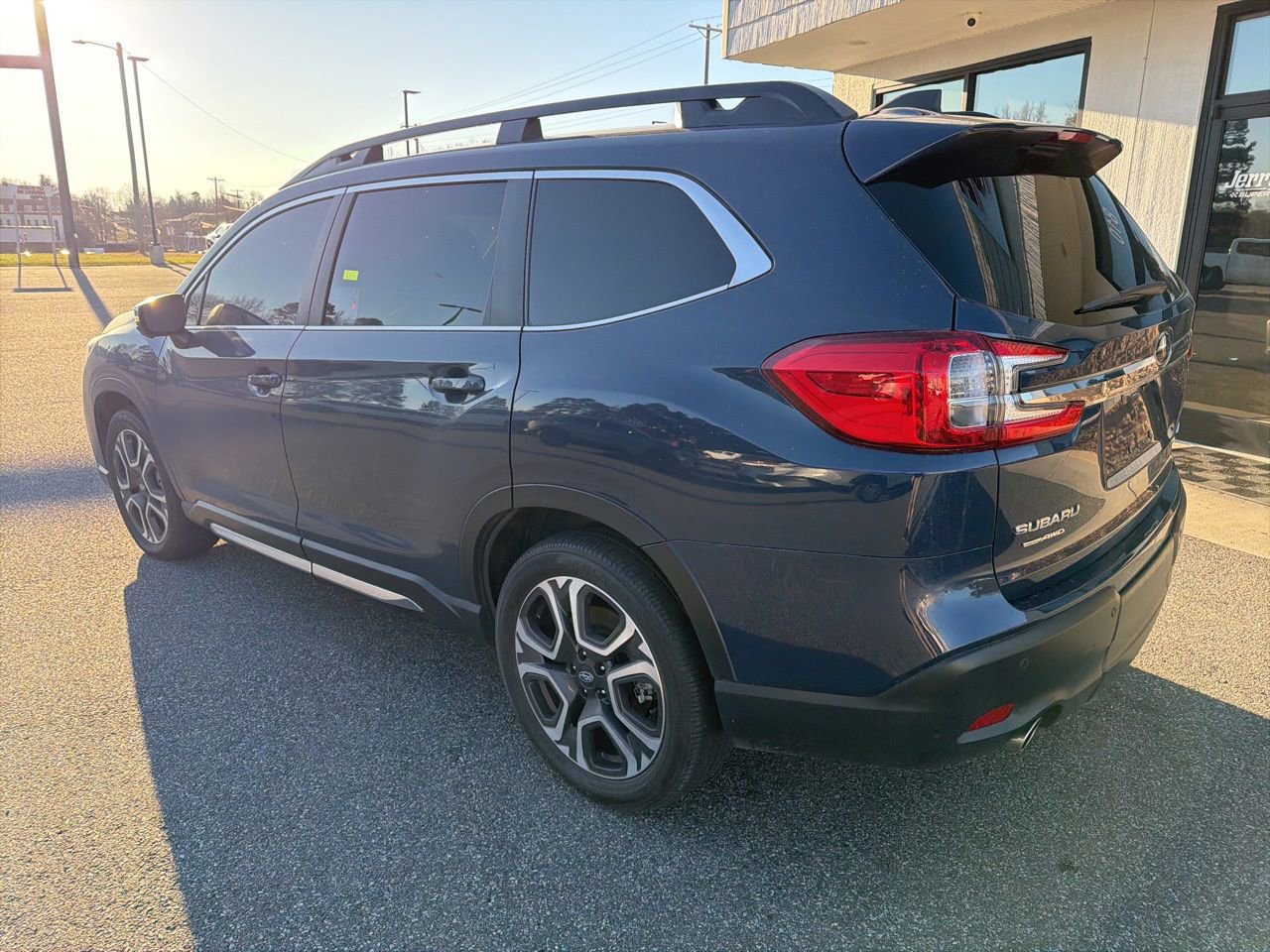 Used 2023 Subaru Ascent Limited w/ Technology Package image 6