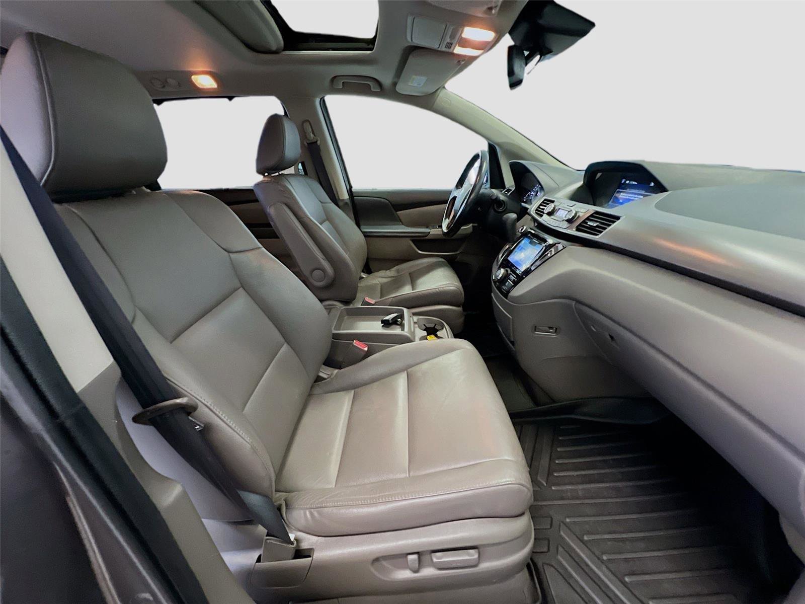 Used 2016 Honda Odyssey EX-L image 28