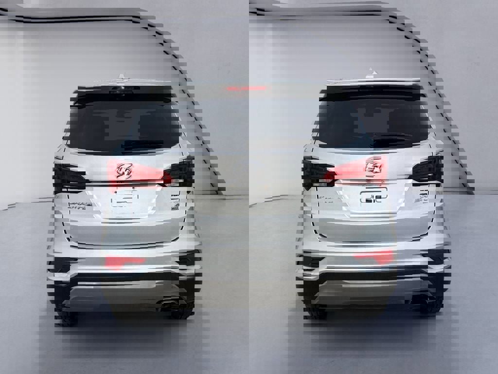 Used 2017 Hyundai Santa Fe Sport image 4